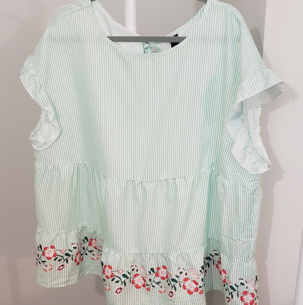 Pretty Girly Top With Fun Details